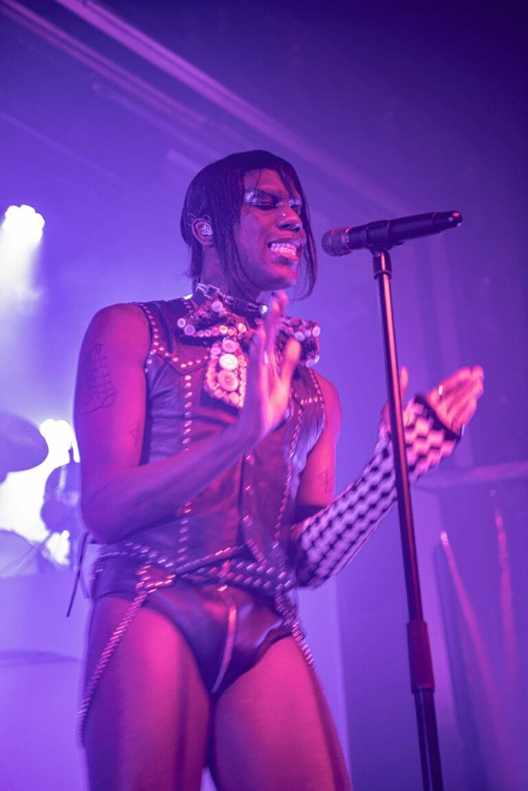 Pod Photos Yves Tumor Rocks Webster Hall Pursuit Of Dopeness