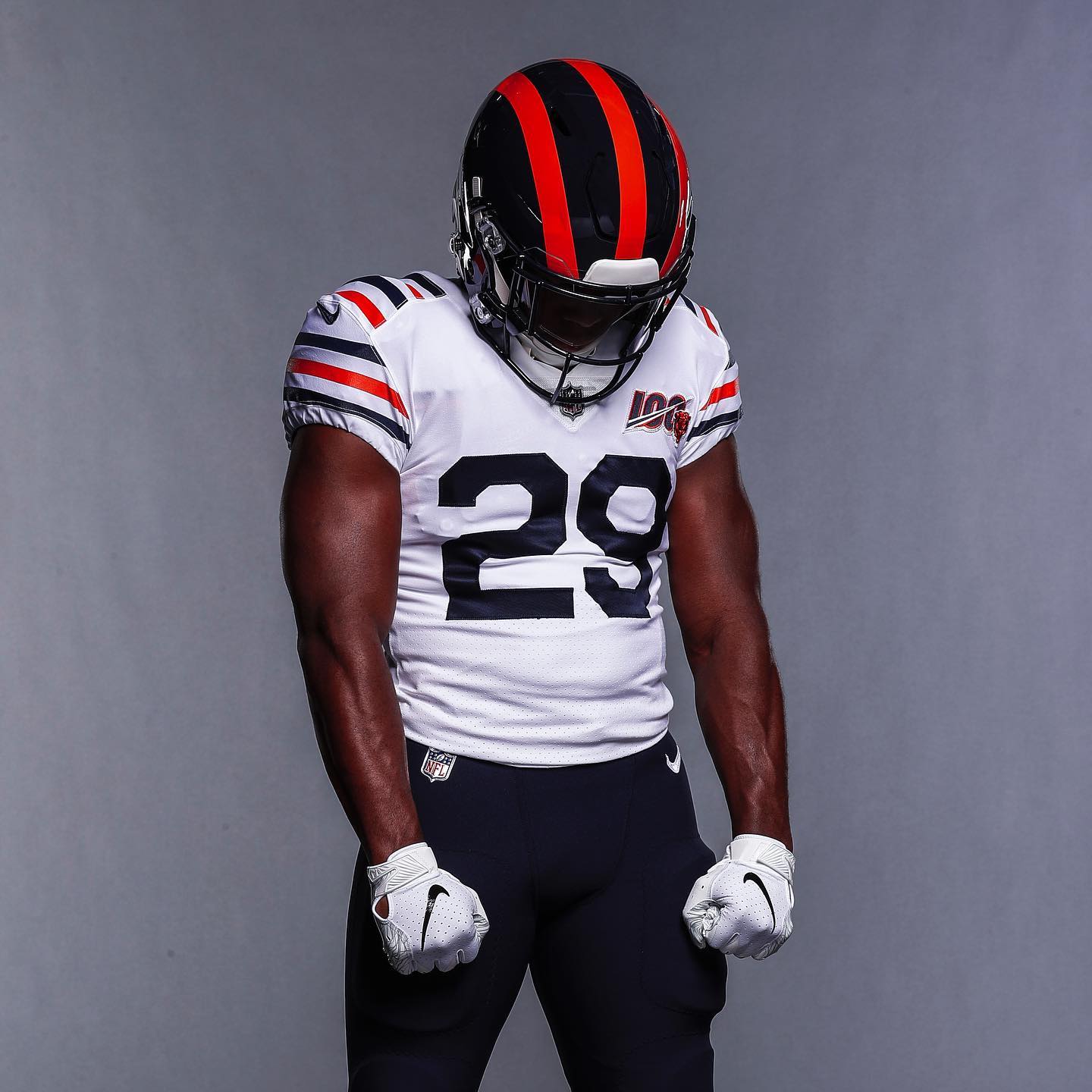 Bears unveil new throwback uni: White jersey, striped socks and no