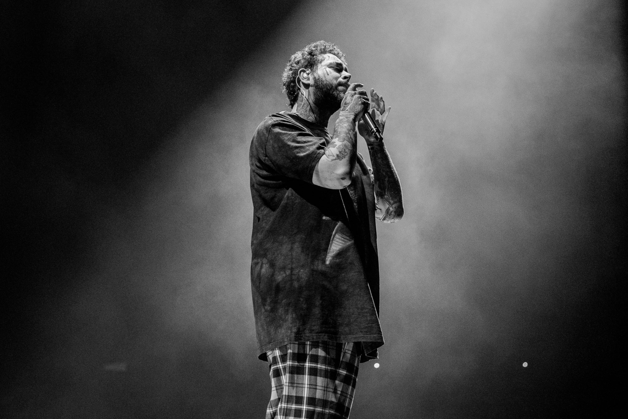 POD Photos: Post Malone's 'Runaway Tour' Captivated the Allstate Arena ...